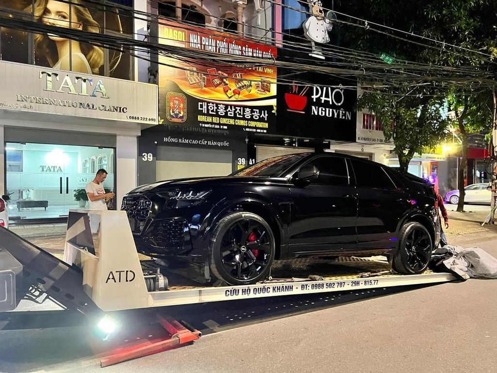 bao lebron james surprised the world when he gave bronny james an audi rs q to congratulate him on his first nba title and his th birthday 653646937ca7b Lebron James Surprised The World When He Gave Bronny James An Audi Rs Q8 To Congratulate Him On His First Nba Title And His 18th Birthday.