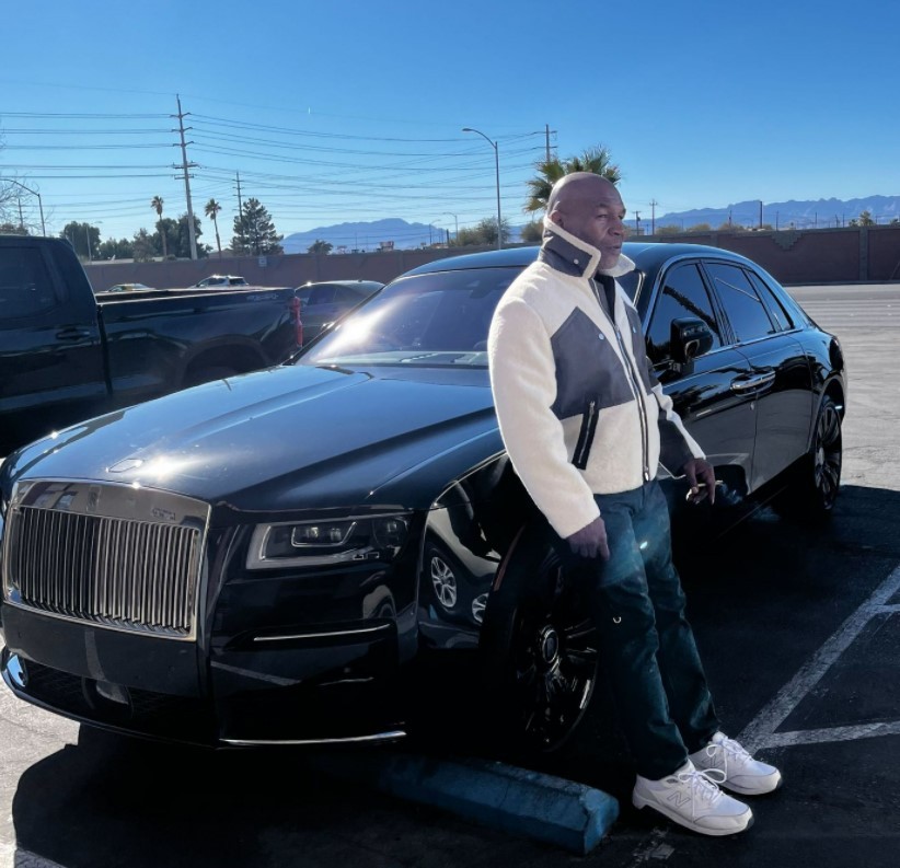 bao mike tyson surprised everyone when he gave his son a roll royce cullinan on his st birthday and made his son s dream come true 652bf815c713e Mike Tyson Surprised Everyone When He Gave His Son A Roll Royce Cullinan On His 21st Birthday And Made His Son's Dream Come True.