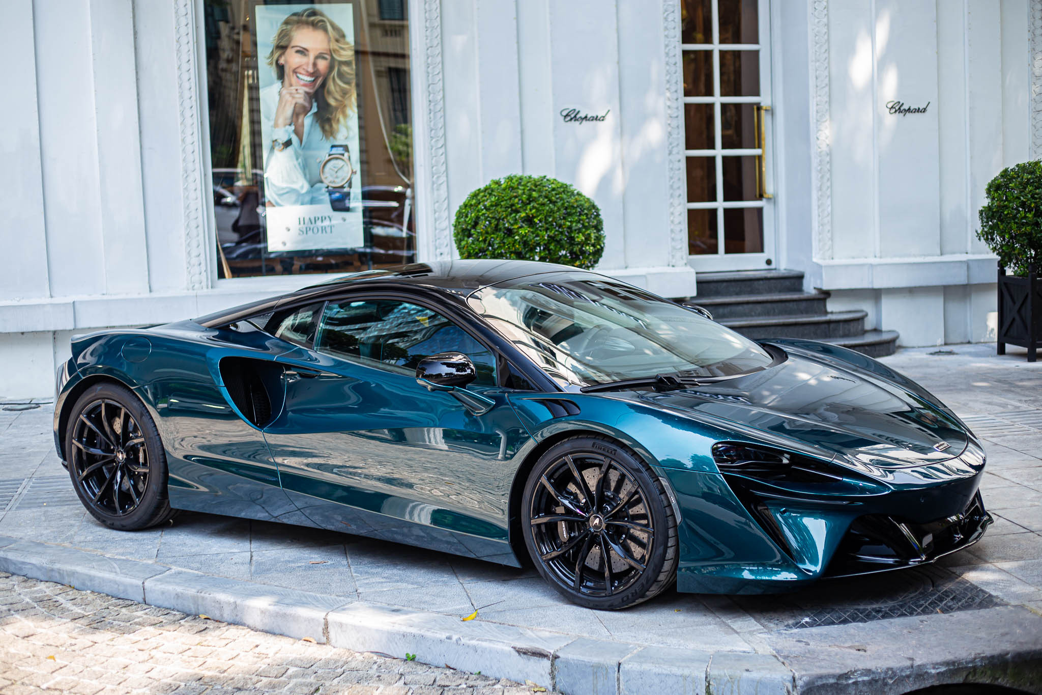 bao mike tyson surprised the world by giving his ex wife a mclaren artura on her wedding day and thanked her for helping him change 65363ff1c08a6 Mike Tyson Surprised The World By Giving His Ex-wife A Mclaren Artura On Her Wedding Day And Thanked Her For Helping Him Change.