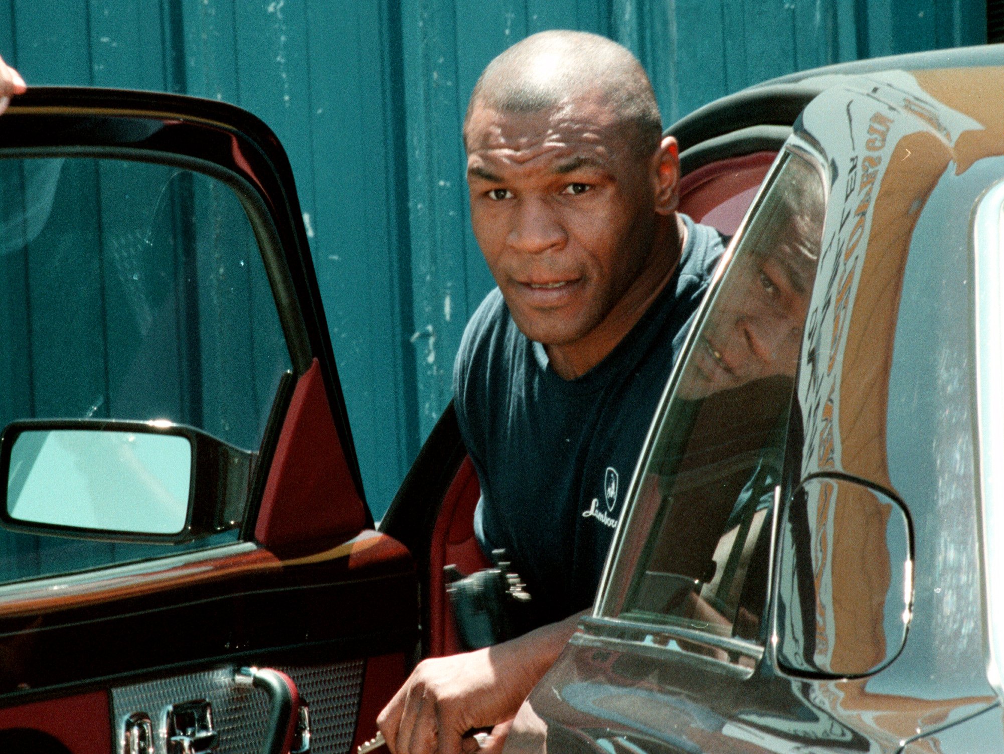 bao mike tyson was surprised when the rock gave him a super rare ford thunderbird when he accepted the challenge with the rock fortunately that didn t happen 6533a771829d3 Mike Tyson Was Surprised When The Rock Gave Him A Super Rare 1956 Ford Thunderbird When He Accepted The Challenge With The Rock, Fortunately That Didn't Happen.
