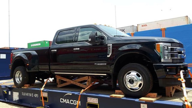 bao the rock was surprised when adele gave him an extremely rare ford f to congratulate him on winning the title of sexiest actor of all time 653b7d559c995 The Rock Was Surprised When Adele Gave Him An Extremely Rare Ford F350 To Congratulate Him On Winning The Title Of Sexiest Actor Of All Time.