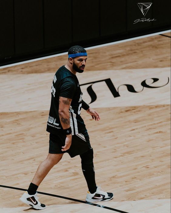 Drake Is Practicing Basketball At The University Of Houston In Preparation For An Exhibition Match 214 likhoa drake is practicing basketball at the university of houston in preparation for an exhibition match 652224771cea9 Drake Is Practicing Basketball At The University Of Houston In Preparation For An Exhibition Match