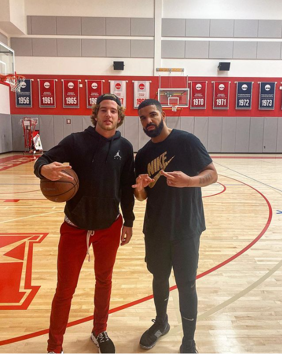 Drake Is Practicing Basketball At The University Of Houston In Preparation For An Exhibition Match 219 likhoa drake is practicing basketball at the university of houston in preparation for an exhibition match 6522247cb6fa8 Drake Is Practicing Basketball At The University Of Houston In Preparation For An Exhibition Match