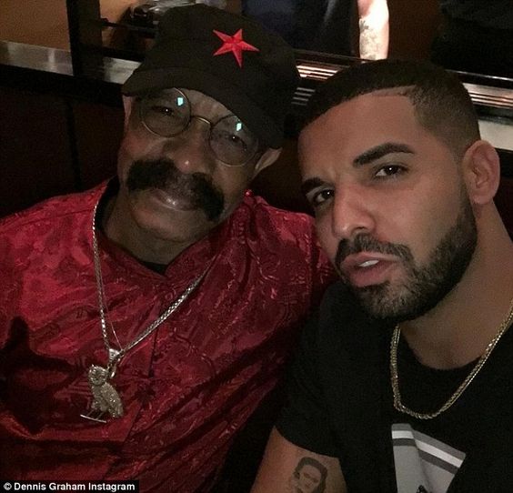likhoa drake and dennis graham s bond grows stronger as they enjoy quality father son time 652ab1751891c Drake And Dennis Graham's Bond Grows Stronger As They Enjoy Quality Father-son Time