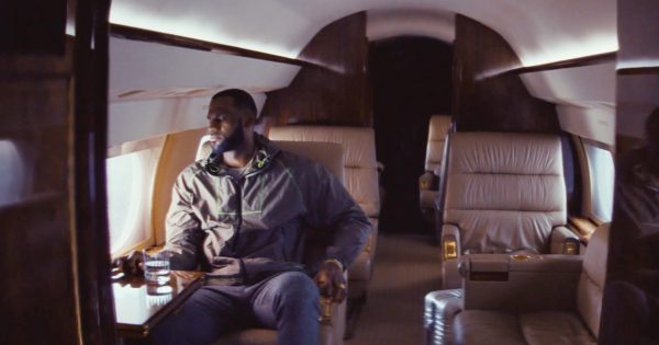 likhoa exploring lebron james luxurious million private jet for a family getaway 653c8bd27e818 Exploring Lebron James' Luxurious $400 Million Private Jet For A Family Getaway