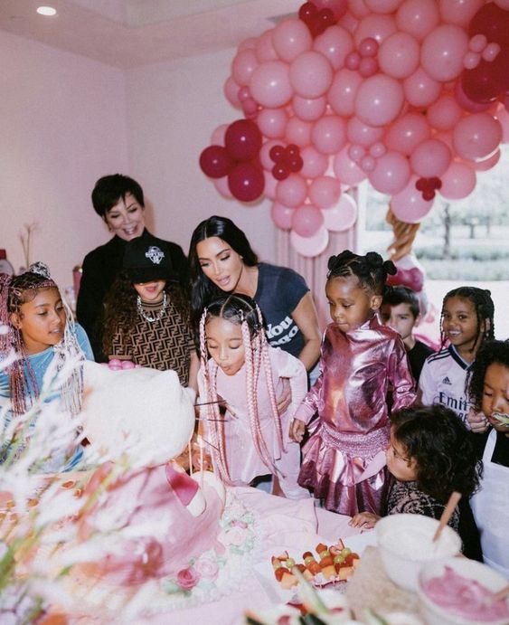 likhoa kim kardashian revealed the cost of decorating chicago west s birthday party in a pink hello kitty style 653f6626e9822 Kim Kardashian Revealed The Cost Of Decorating Chicago West's Birthday Party In A Pink Hello Kitty Style