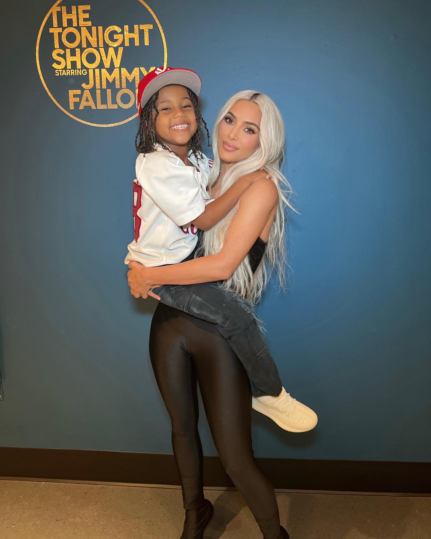 likhoa kim kardashian shares funny and interesting moments with her children at the tonight show starting jimmy 652d1a712609f Kim Kardashian Shares Funny And Interesting Moments With Her Children At "The Tonight Show Starting Jimmy"