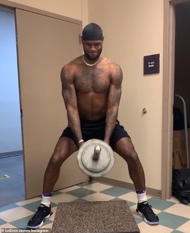 likhoa lebron james and the secret of heavy gym exercises to get in shape like he is now 6523c9ebd1bbe Lebron James And The Secret Of Heavy Gym Exercises To Get In Shape Like He Is Now