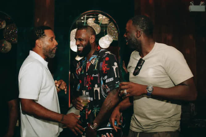 LeBron James Makes Appearance at Toronto's Caribbean Festival Over the Weekend - Car Magazine TV