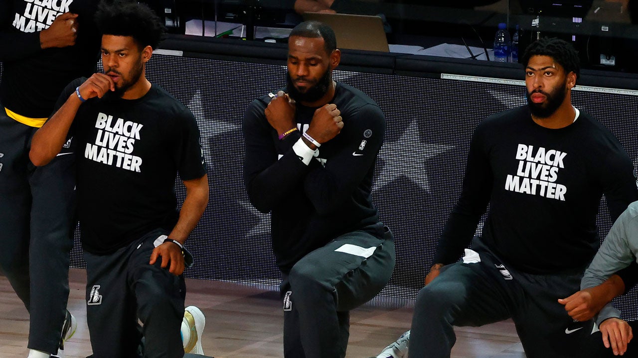 likhoa lebron james pays tribute to chadwick boseman with wakanda forever salute ahead of lakers playoff game 6527bf25cbb98 Lebron James Pays Tribute To Chadwick Boseman With 'wakanda Forever' Salute Ahead Of Lakers Playoff Game