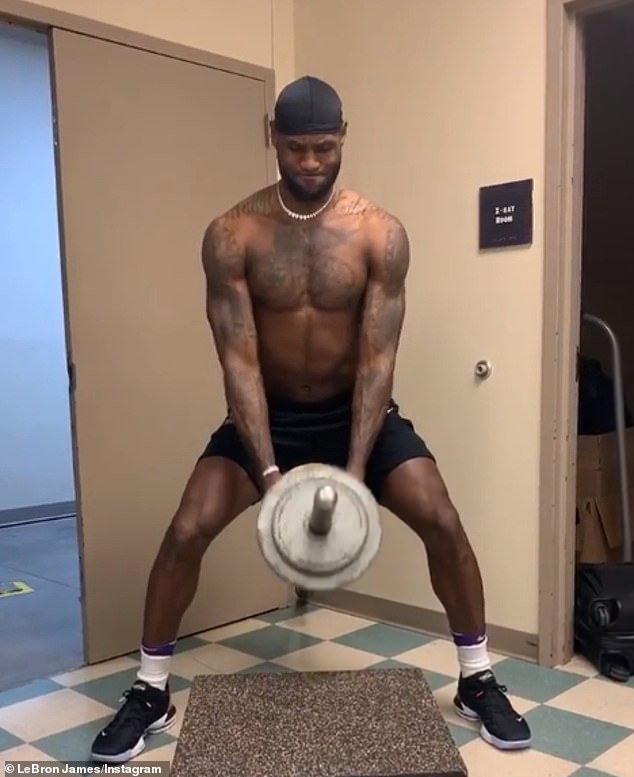 Lebron James And The Secret Of Heavy Gym Exercises To Get In Shape Like He Is Now 219 likhoa lebron james and the secret of heavy gym exercises to get in shape like he is now 6523c9ebd1bbe Lebron James And The Secret Of Heavy Gym Exercises To Get In Shape Like He Is Now