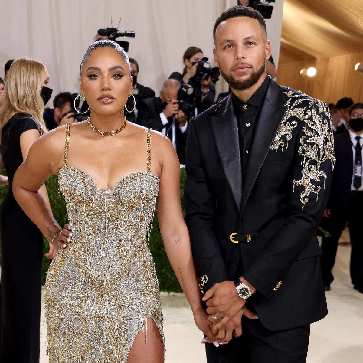 Steph Curry And Ayesha Curry Happily Held Hands While Attending The Met