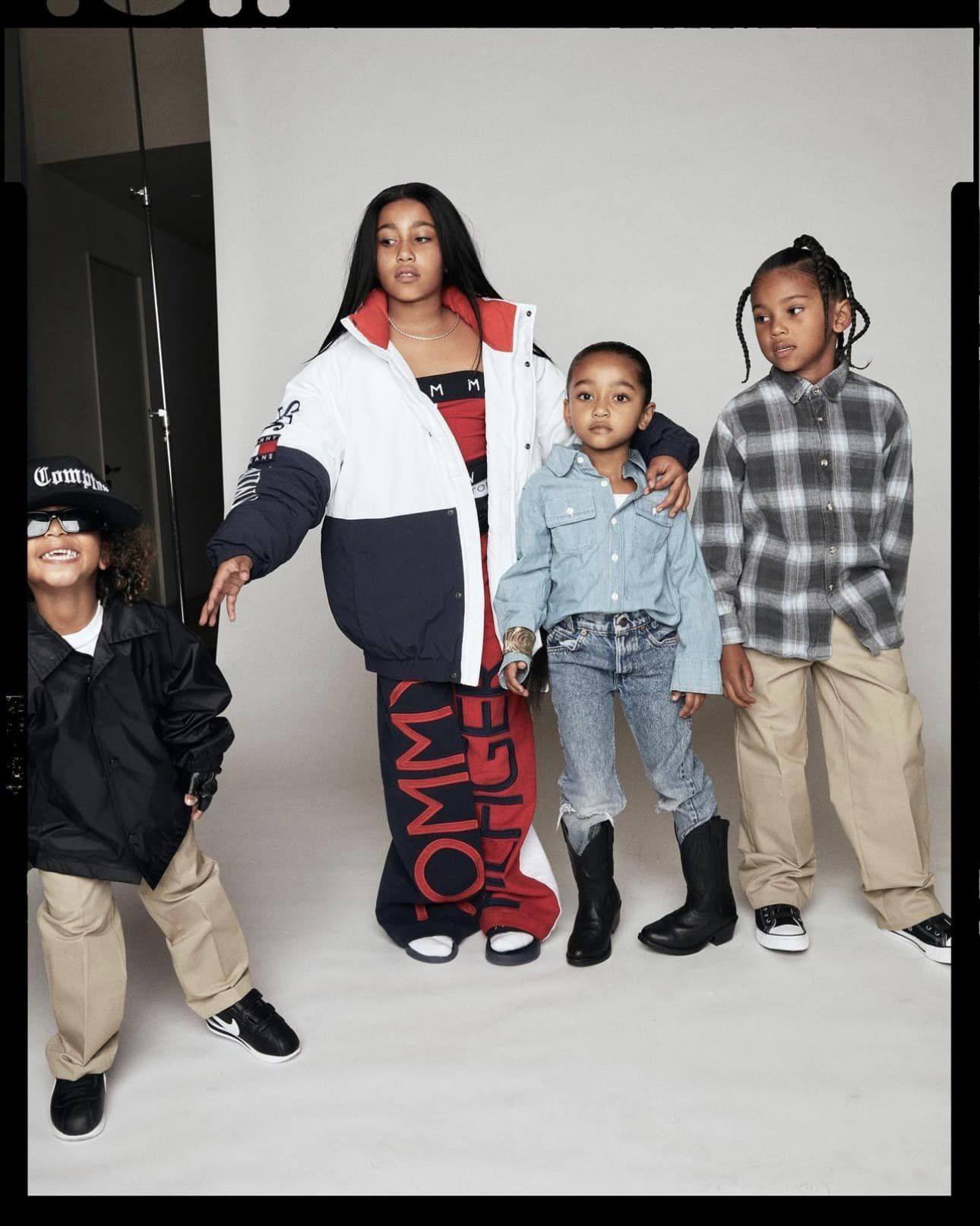 likhoa sweet chicago west next to kim kardashian and her siblings in a family photo set that makes the online community constantly praise 6539def75cfeb Sweet Chicago West Next To Kim Kardashian And Her Siblings In A Family Photo Set That Makes The Online Community Constantly Praise