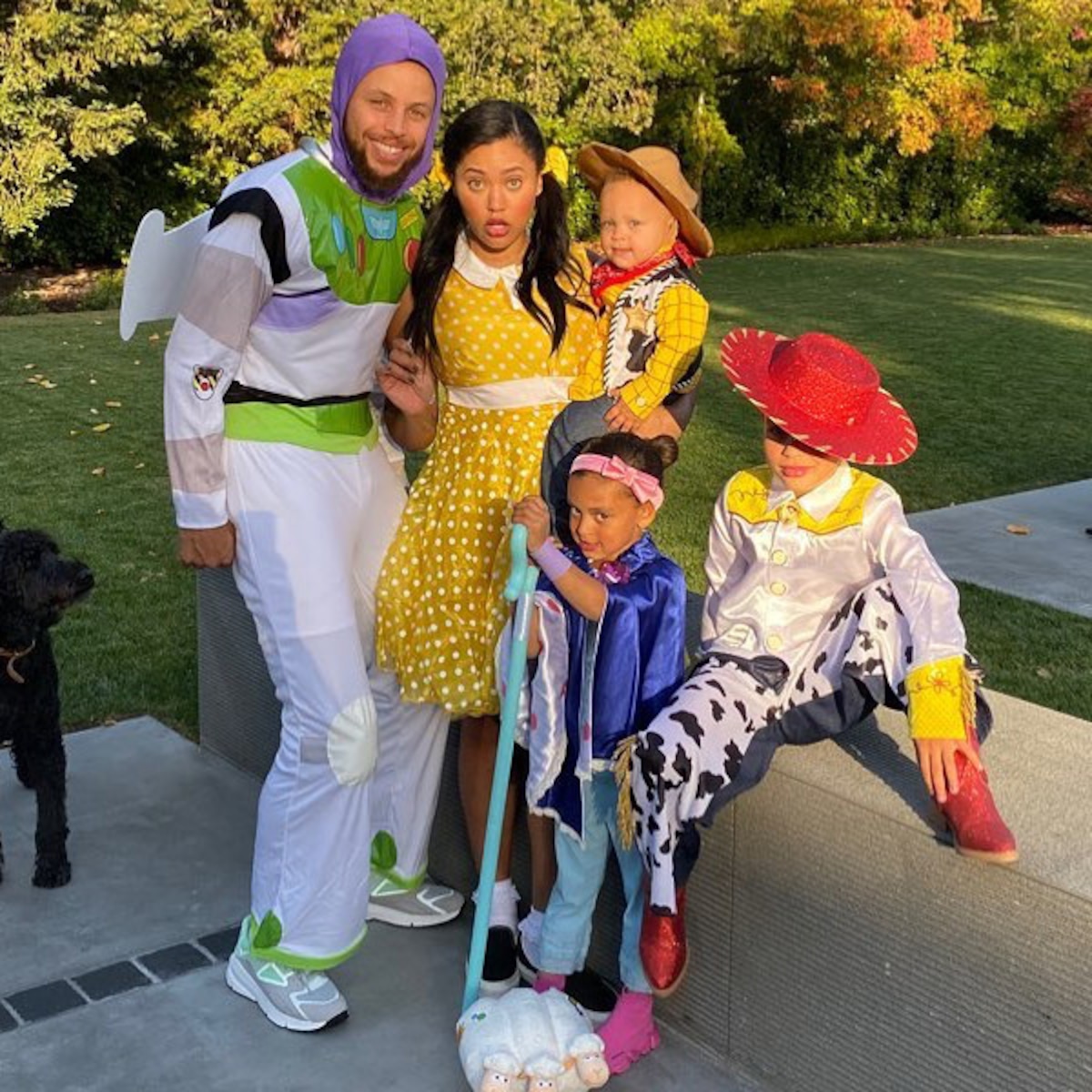 likhoa unconventional halloween costume ideas from stephen curry s family and their adorable kids for 6538cfffe2933 Unconventional Halloween Costume Ideas From Stephen Curry's Family And Their Adorable Kids For 2023