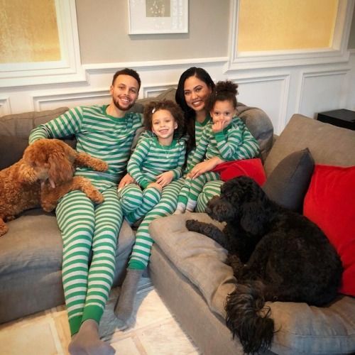 likhoa unconventional halloween costume ideas from stephen curry s family and their adorable kids for 6538d0037ff26 Unconventional Halloween Costume Ideas From Stephen Curry's Family And Their Adorable Kids For 2023
