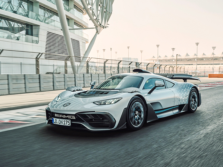 bao kanye west astonished the entire world by gifting justin bieber a mercedes amg project one supercar to celebrate the birth of his first son and express gratitude for their collaboration on the upcoming music video 65415c05465fc Kanye West Astonished The Entire World By Gifting Justin Bieber A Mercedes-amg Project One Supercar To Celebrate The Birth Of His First Son And Express Gratitude For Their Collaboration On The Upcoming Music Video.