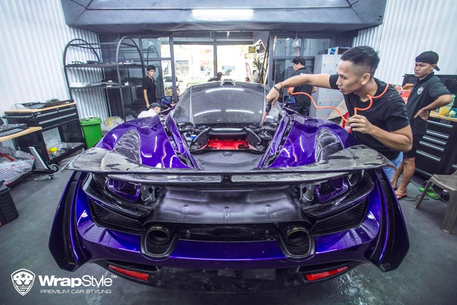 bao kanye west surprised bianca censori by silently gifting her a unique purple mclaren gt mso supercar on the occasion of their year wedding anniversary 6548a0ca65f01 Kanye West Surprised Bianca Censori By Silently Gifting Her A Unique Purple Mclaren Gt Mso Supercar On The Occasion Of Their 1-year Wedding Anniversary.