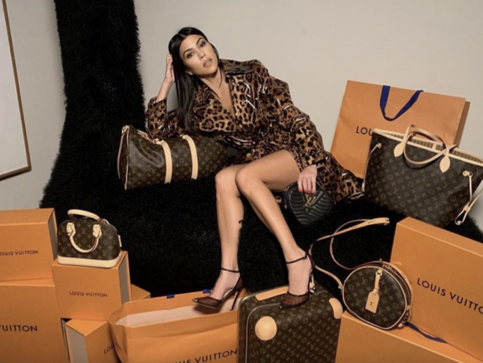 bao kim kardashian s emotional outburst occurred when kanye west was appointed as the director of louis vuitton and he presented her with gifts he had personally designed 65508e4fb3534 Kim Kardashian's Emotional Outburst Occurred When Kanye West Was Appointed As The Director Of Louis Vuitton And He Presented Her With Gifts He Had Personally Designed.