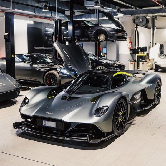 bao mike tyson surprised the world by giving serena williams a super rare aston martin valkyrie when she won the title of greatest tennis player of all time 654d544c62023 Mike Tyson Surprised The World By Giving Serena Williams A Super Rare Aston Martin Valkyrie When She Won The Title Of Greatest Tennis Player Of All Time.