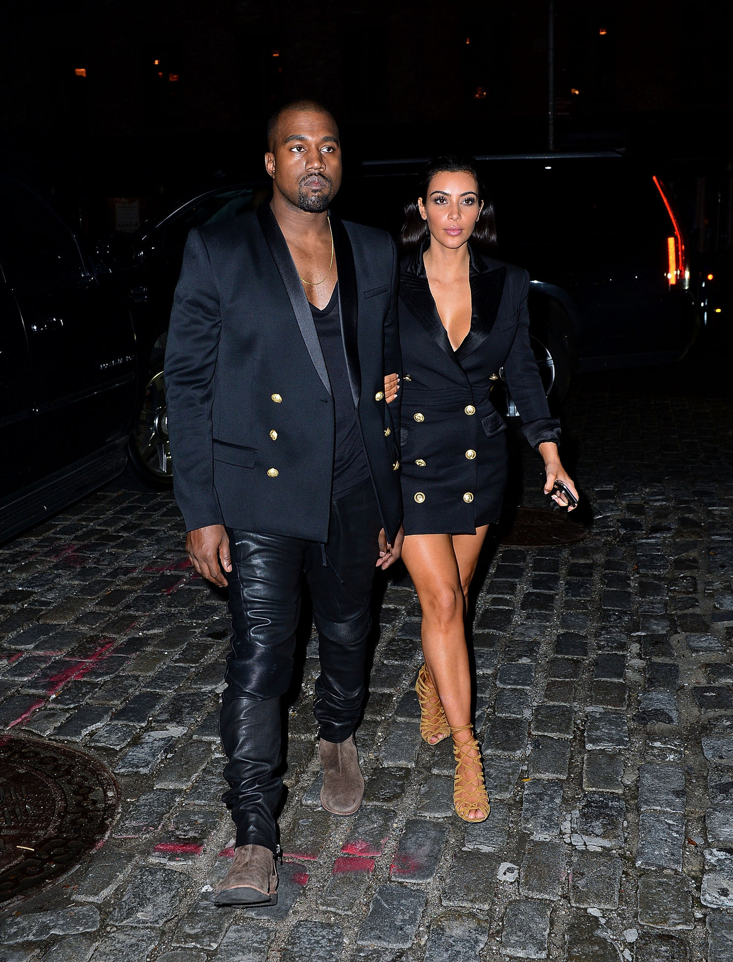 bao kim kardashian and kanye west captivated the world when they launched a coupe collection with a style that had a significant influence on global fashion trends in 6561b95337a8b Kim Kardashian And Kanye West Captivated The World When They Launched A "coupe" Collection With A Style That Had A Significant Influence On Global Fashion Trends In 2024.