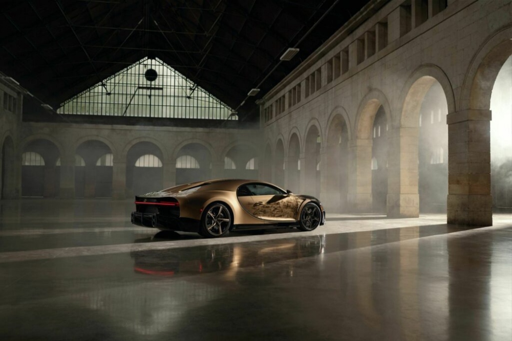 bao with a substantial sum of money drake astounded millions of individuals by gifting his colleagues the bugatti chiron super sport golden era supercar on christmas 654161786a8bf With A Substantial Sum Of Money, Drake Astounded Millions Of Individuals By Gifting His Colleagues The Bugatti Chiron Super Sport Golden Era Supercar On Christmas 2023.