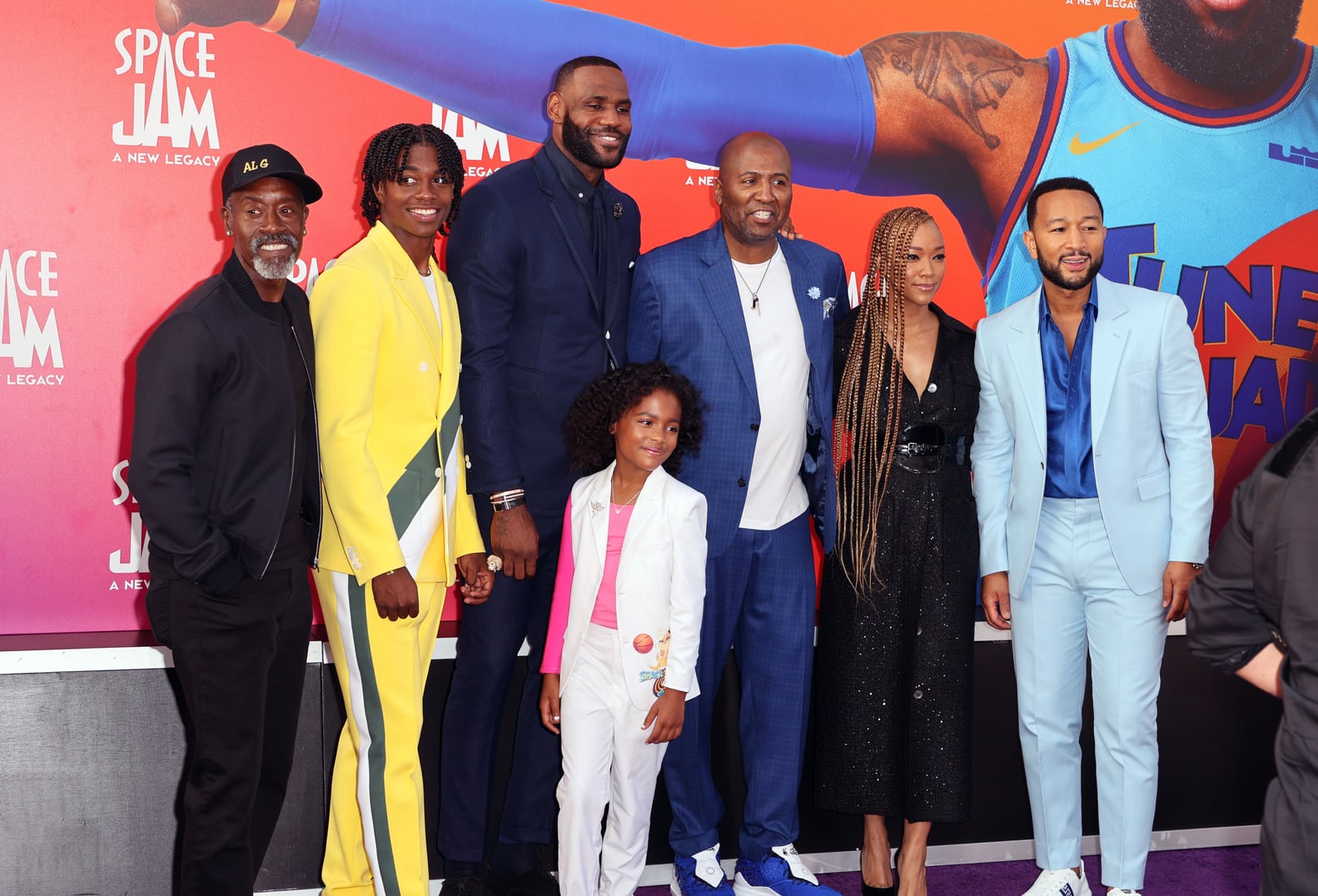 likhoa explore the super luxurious new million mansion of basketball star lebron james and his adorable family 6558789034945 Explore The Super Luxurious New $52 Million Mansion Of Basketball Star Lebron James And His Adorable Family