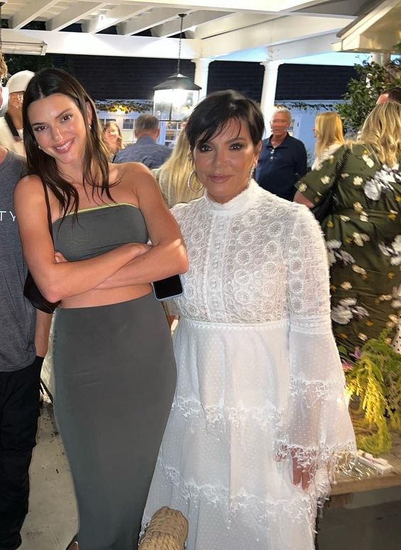 likhoa kim kardashian brought her adorable daughter chicago west to kris jenner s house to attend her aunt kendall s birthday party 65460db5c515f Kim Kardashian Brought Her Adorable Daughter Chicago West To Kris Jenner's House To Attend Her Aunt Kendall's Birthday Party