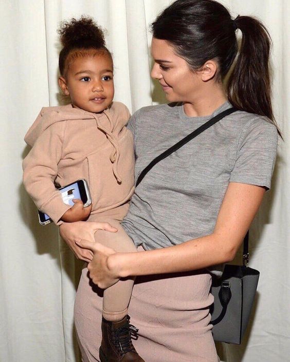 likhoa kim kardashian brought her adorable daughter chicago west to kris jenner s house to attend her aunt kendall s birthday party 65460db818fad Kim Kardashian Brought Her Adorable Daughter Chicago West To Kris Jenner's House To Attend Her Aunt Kendall's Birthday Party