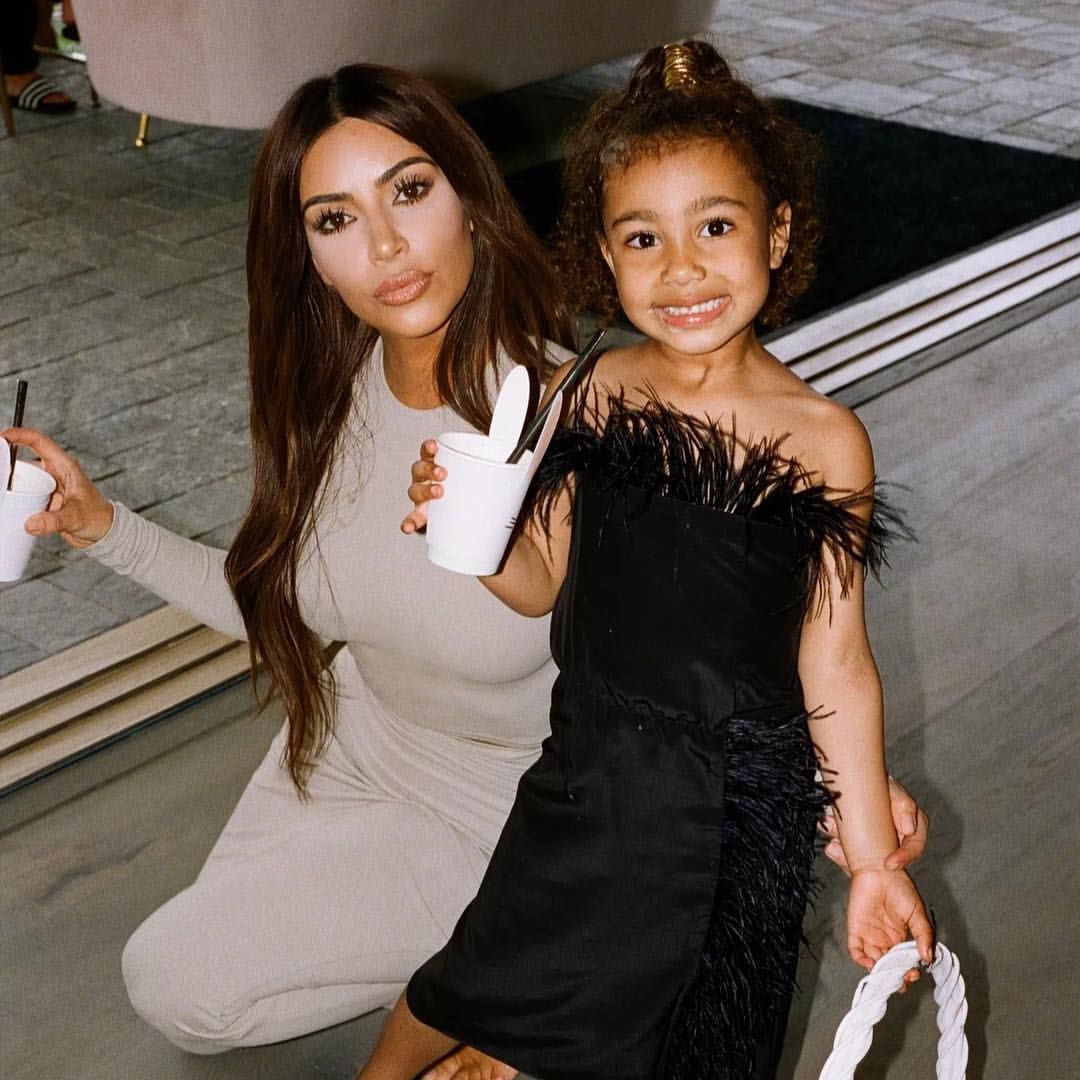 likhoa kim kardashian choked up when she first received a letter from her eldest daughter north west on kim s st birthday 6549f3d2e5a65 Kim Kardashian Choked Up When She First Received A Letter From Her Eldest Daughter North West On Kim's 43st Birthday
