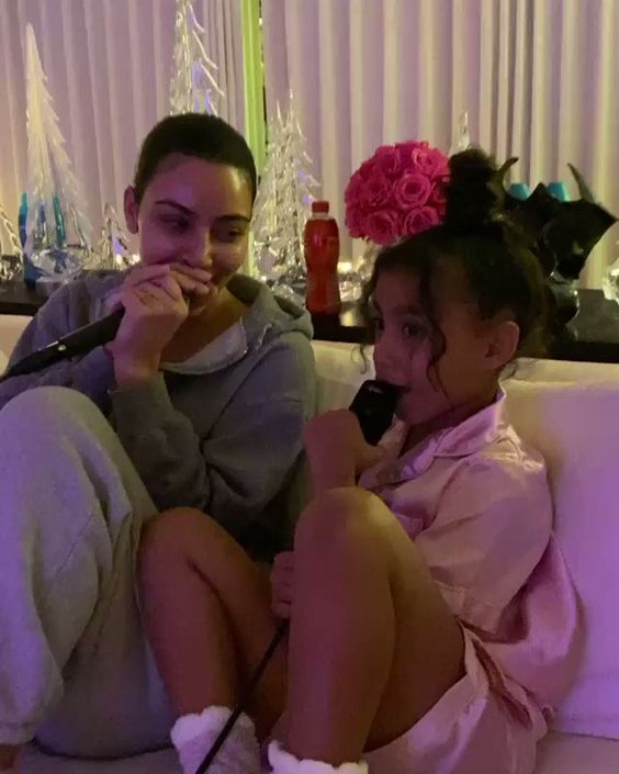 likhoa kim kardashian suddenly shared interesting never before seen moments with her eldest daughter north west surprising everyone 655dbfd3a095e Kim Kardashian Suddenly Shared Interesting, Never-before-seen Moments With Her Eldest Daughter North West, Surprising Everyone