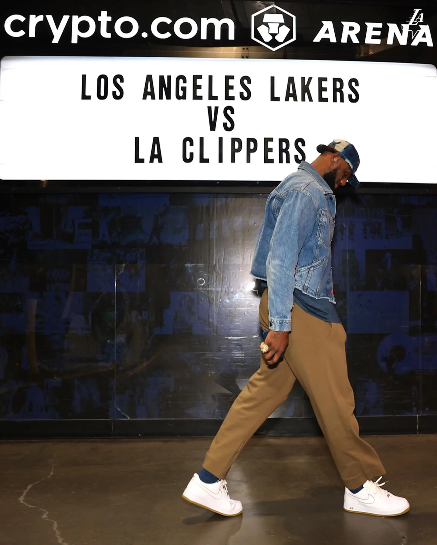 likhoa lebron james and lakers team showcase distinctive fashion ensembles captivating fan enthusiasm 6547c7039df01 Lebron James And Lakers Team Showcase Distinctive Fashion Ensembles, Captivating Fan Enthusiasm