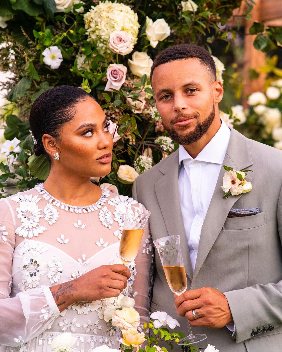 likhoa nba star stephen curry reveals for the first time the sweet reasons why he spent years persistently pursuing his wife ayesha disa curry 65644f61c4762 Nba Star Stephen Curry Reveals For The First Time The Sweet Reasons Why He Spent 20 Years Persistently Pursuing His Wife Ayesha Disa Curry