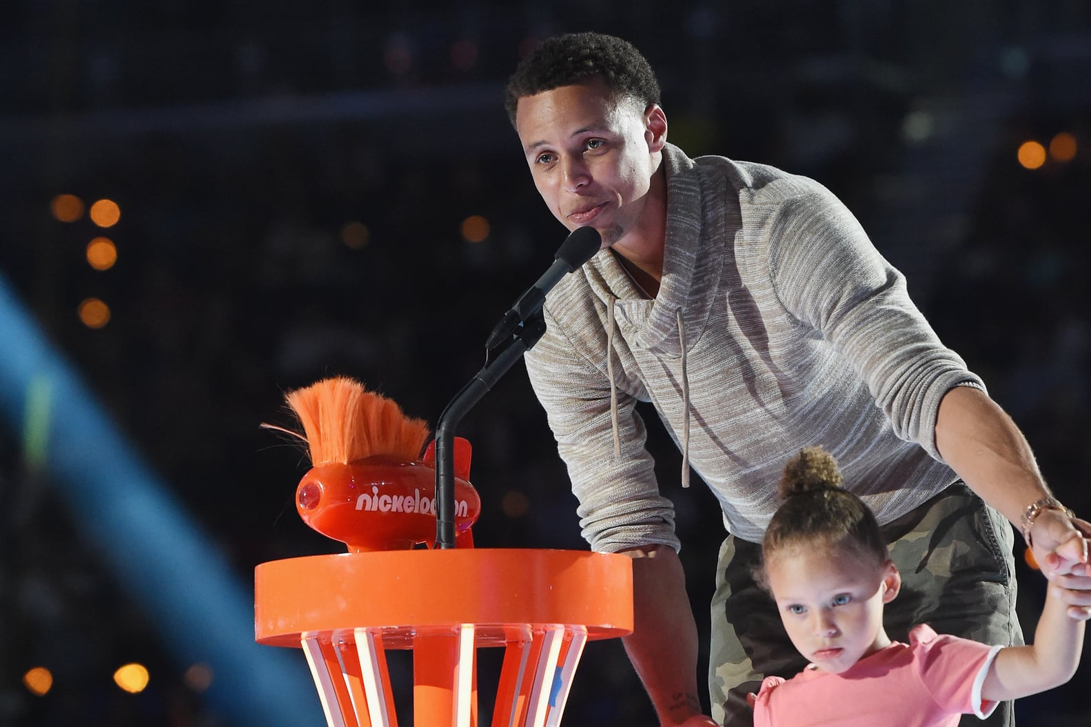 Steph Curry Brought The Cutest Little Date To The Kids' Choice Sports Awards 215 likhoa steph curry brought the cutest little date to the kids choice sports awards 6513abcbde705 Steph Curry Brought The Cutest Little Date To The Kids' Choice Sports Awards