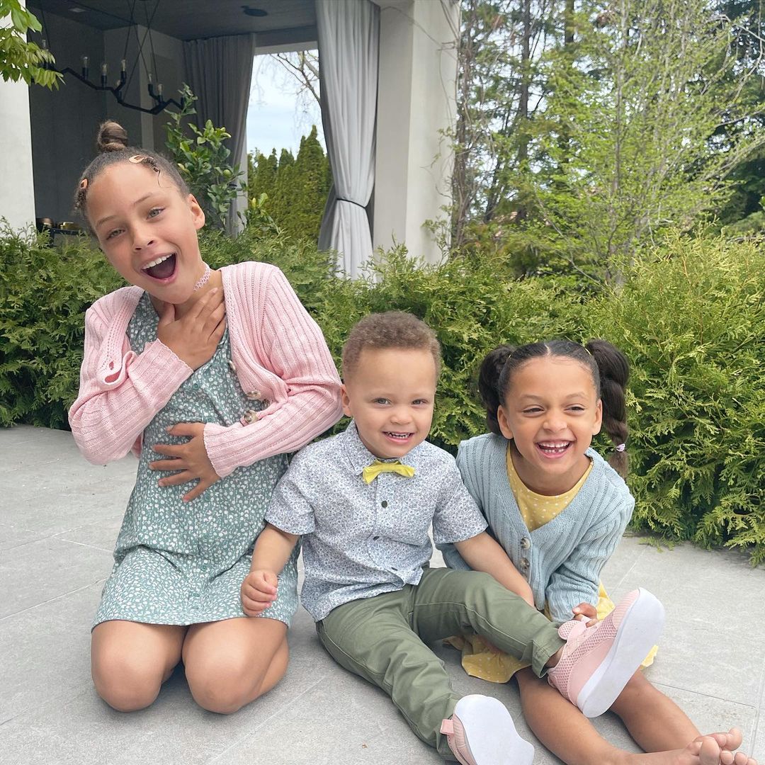 likhoa stephen curry shares adorable moments with his daughter riley on her th birthday 654cb87b706ac Stephen Curry Shares Adorable Moments With His Daughter Riley On Her 11th Birthday