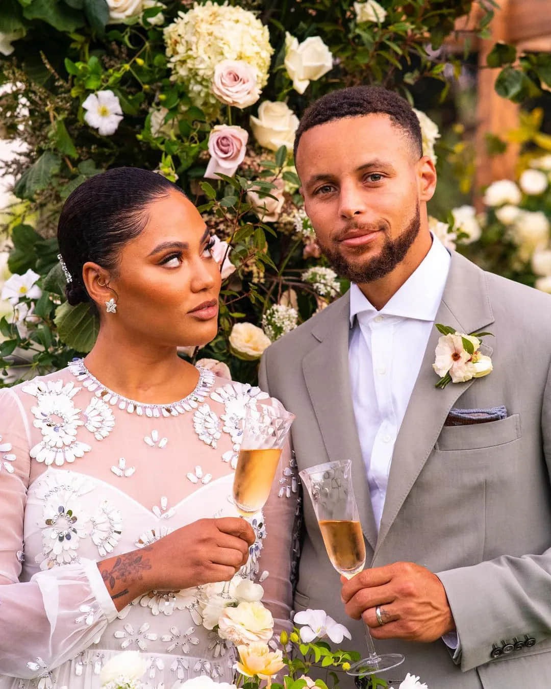 likhoa stephen curry surprised everyone when he organized a memorable th wedding anniversary for his wife ayesha curry 6548fc6e2662f Stephen Curry Surprised Everyone When He Organized A Memorable 10th Wedding Anniversary For His Wife Ayesha Curry.