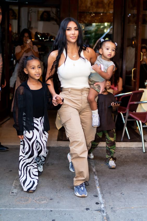 likhoa sweet kim kardashian shares rare warm moment of daughter north west and chicago west for the first time i m so proud of north because she always protects her sister 656369ff3926a Sweet Kim Kardashian Shares Rare Warm Moment Of Daughter North West And Chicago West For The First Time: 'i'm So Proud Of North Because She Always Protects Her Sister'