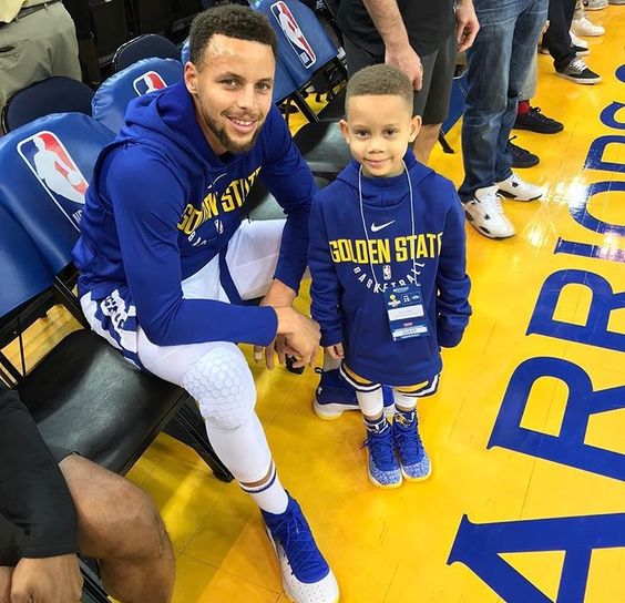 likhoa watch stephen curry s son canon fanboy over klay thompson in adorable video 65506c18dc259 Watch Stephen Curry's Son Canon, 4, Fanboy Over Klay Thompson In Adorable Video