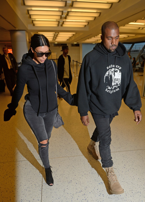 Kanye West And North West Surprised Kim Kardashian When They Presented The Winter 2023 Streetwear Collection Designed By Them Together. 221 bao kanye west and north west surprised kim kardashian when they presented the winter streetwear collection designed by them together 656b575d6cbed Kanye West And North West Surprised Kim Kardashian When They Presented The Winter 2023 Streetwear Collection Designed By Them Together.